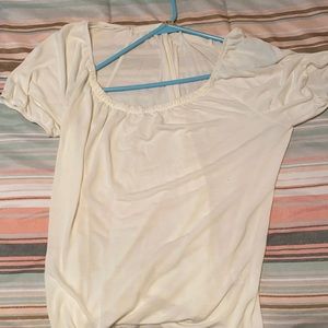 Old navy white shirt can be used as a dressy shirt